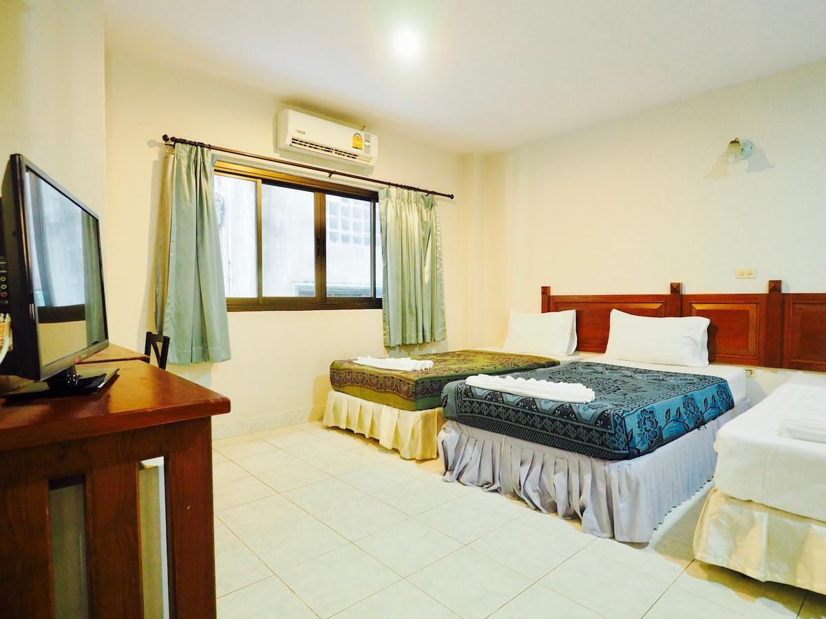 Hotel Sawasdee Mansion à Patong Extérieur photo