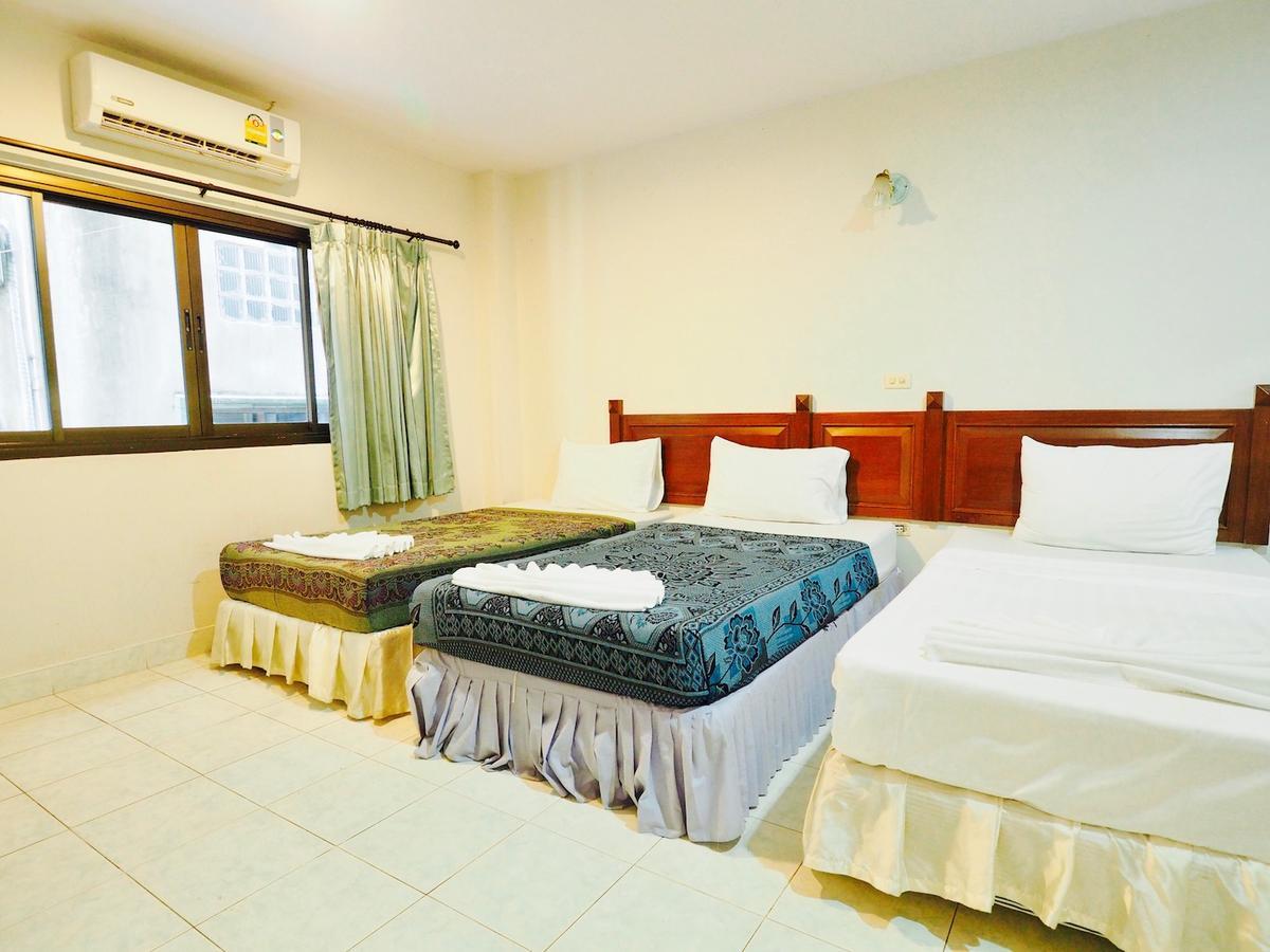 Hotel Sawasdee Mansion à Patong Extérieur photo