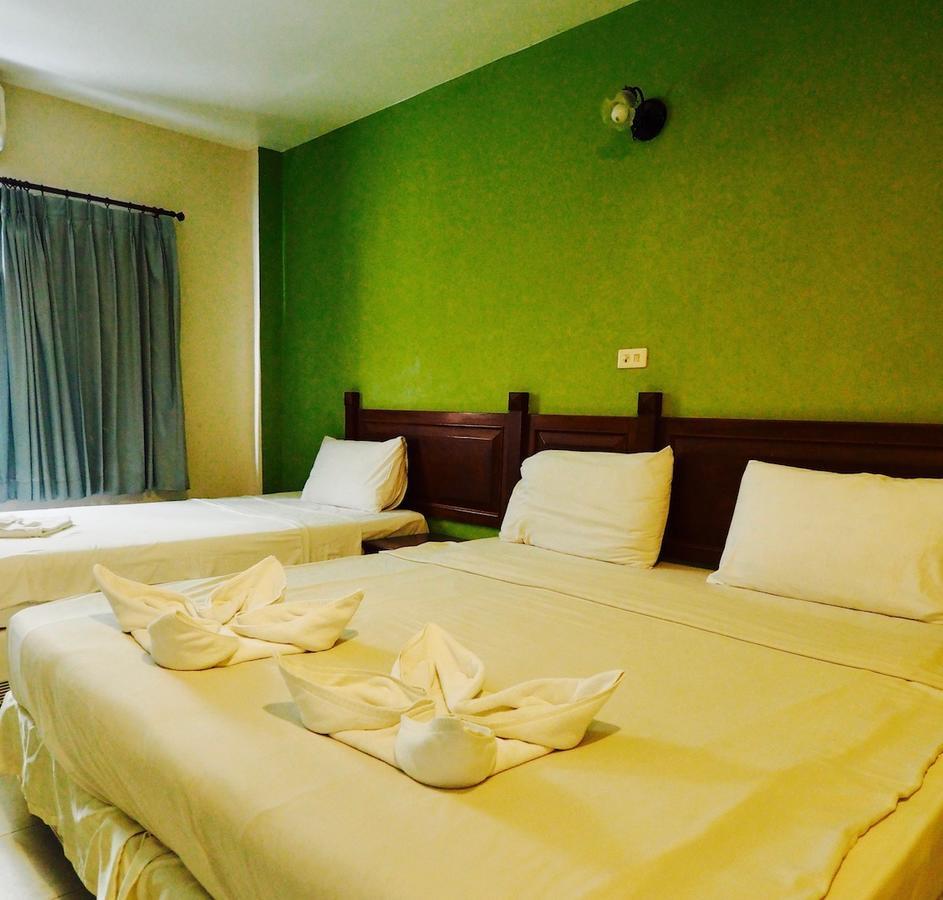 Hotel Sawasdee Mansion à Patong Extérieur photo